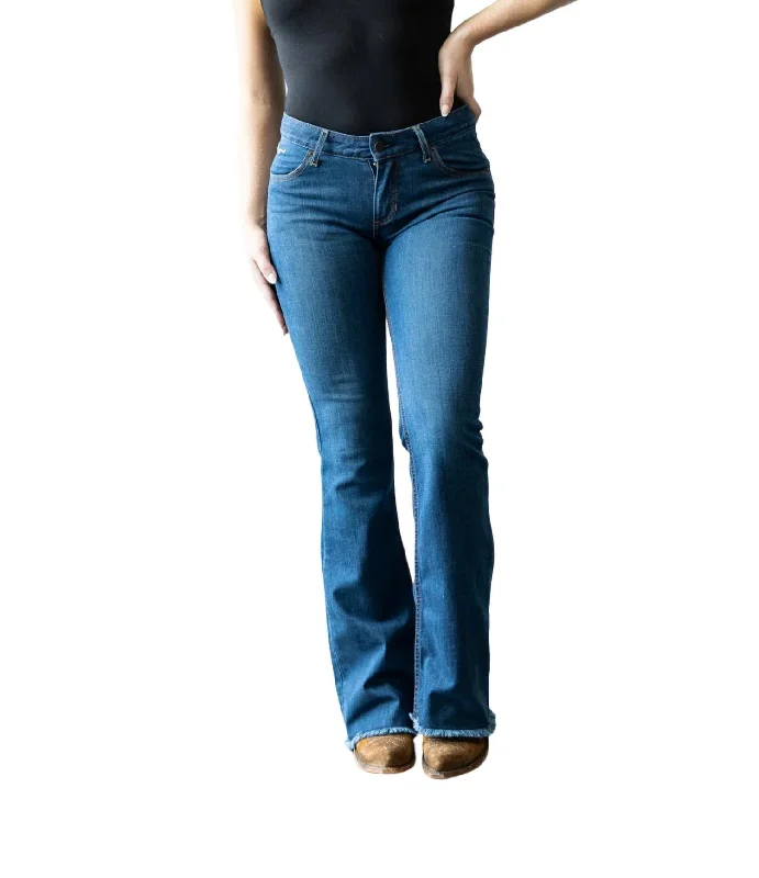 Elegant Women's Attire Lola Raw Hem Jeans In Blue