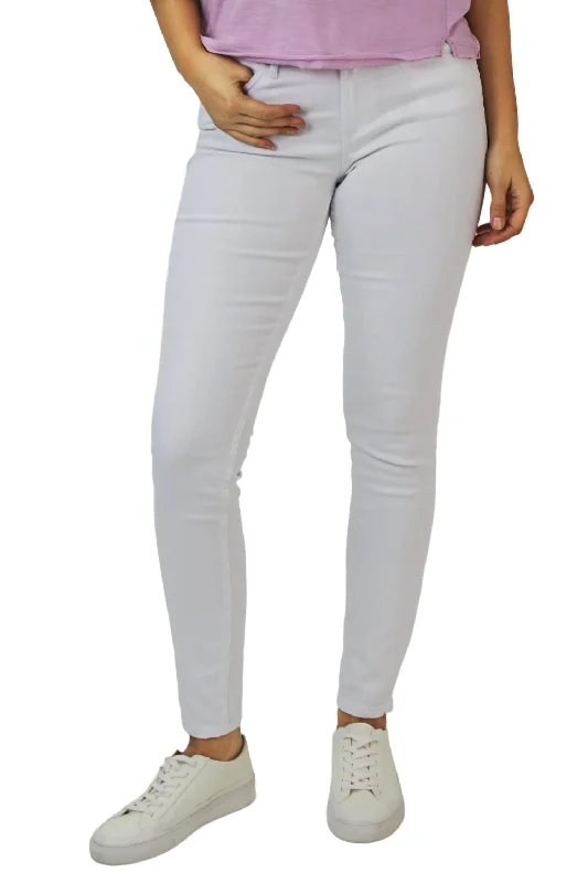 Timeless Women's Fashion Styles Blaire High Rise Slim Straight Jeans In Optic White