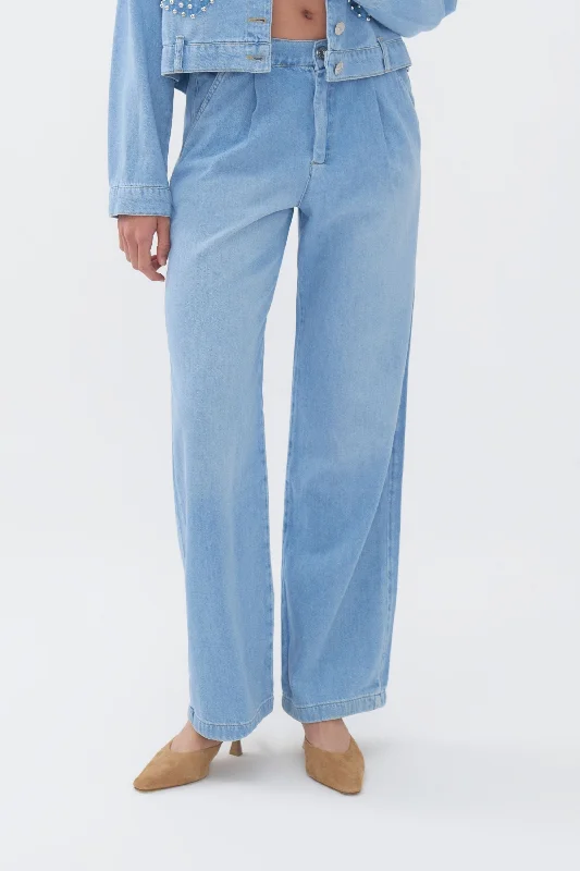 Exclusive Discount Pleated Wide Leg Jeans